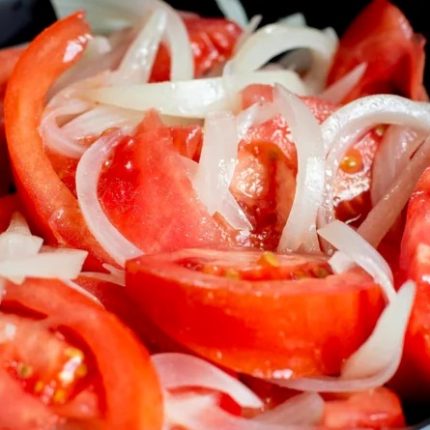 Salata de rosii cu ceapa